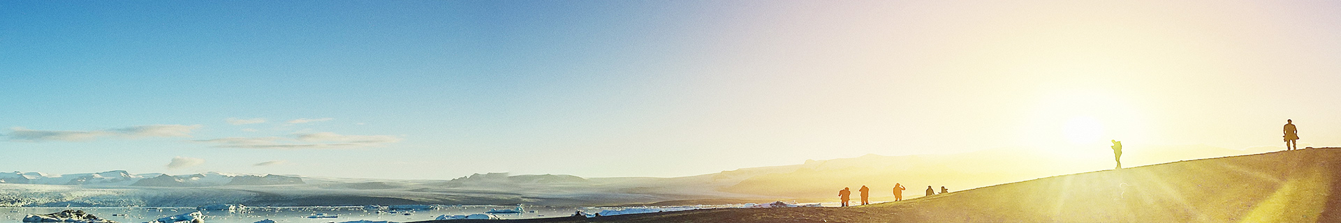 因?yàn)橛心?，世界才如此精? pch=